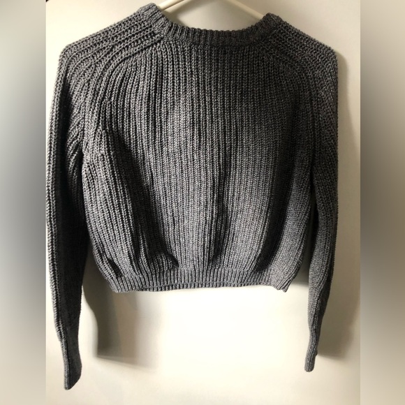 American Apparel grey cropped sweater. Cotton, cable knit fisherman style. - Picture 3 of 4